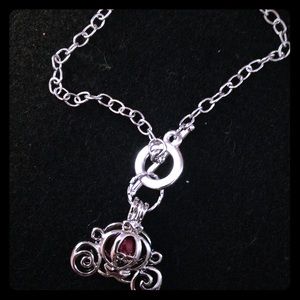 Bracelet with carriage and fresh water pearl